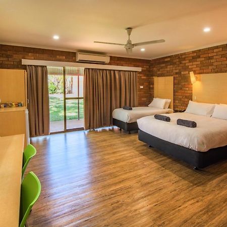 Contour Hotel Katherine Εξωτερικό φωτογραφία